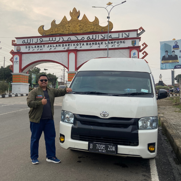 Sewa HIACE Klaten